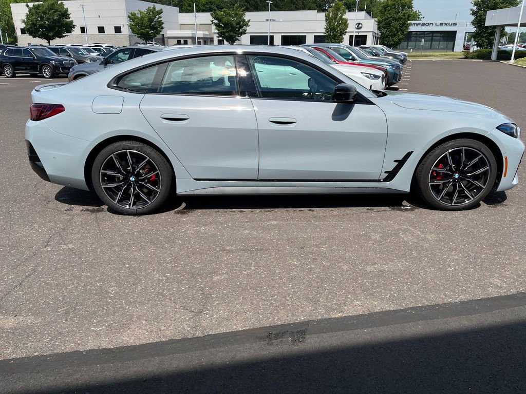 Certified 2026 BMW 430i xDrive w/ M Sport Package AWD/4WD image 6