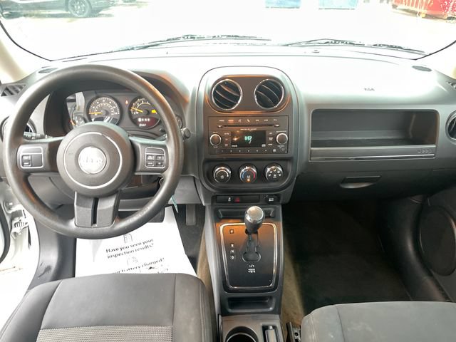 Used 2016 Jeep Patriot Sport w/ Power Value Group AWD/4WD image 22