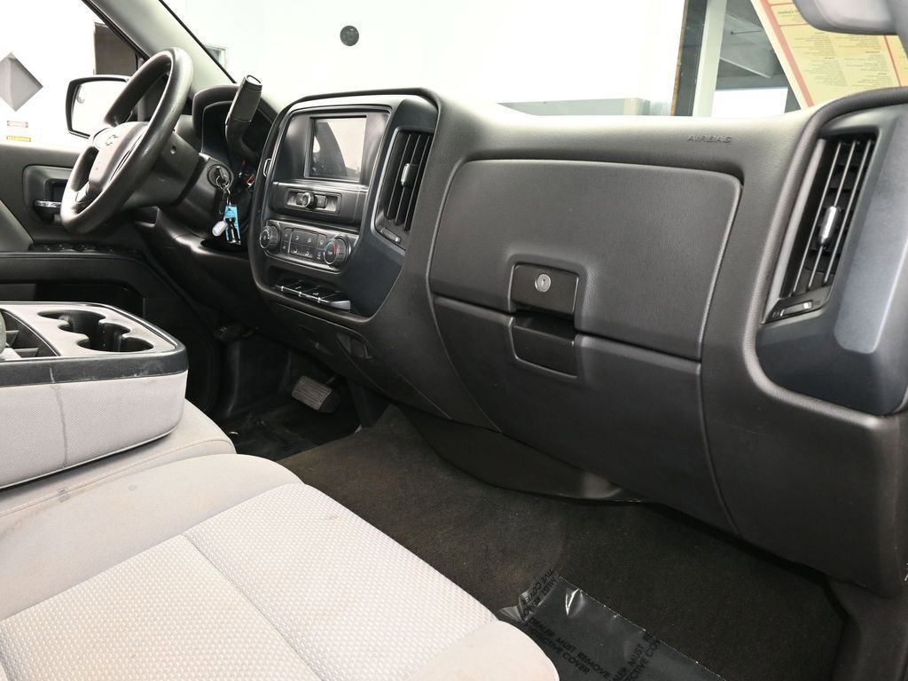 Used 2018 Chevrolet Silverado 1500 Custom w/ Custom Value Package image 40