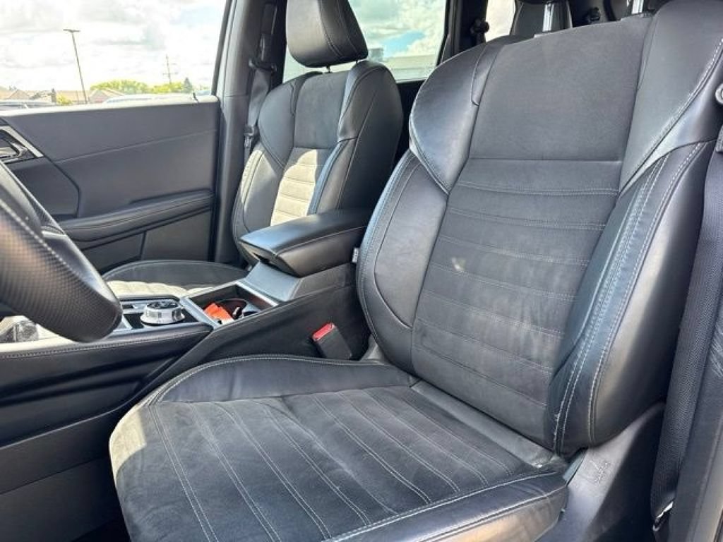Used 2022 Mitsubishi Outlander SE AWD/4WD image 19