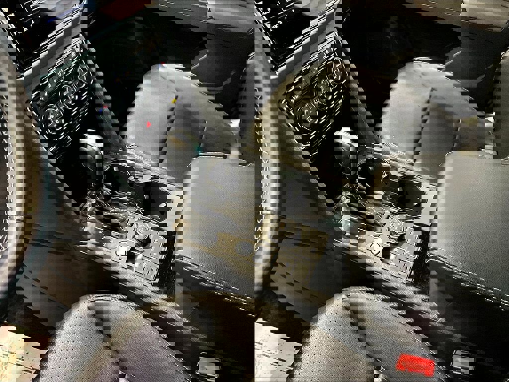 Used 2022 Volkswagen Atlas Cross Sport SE image 11