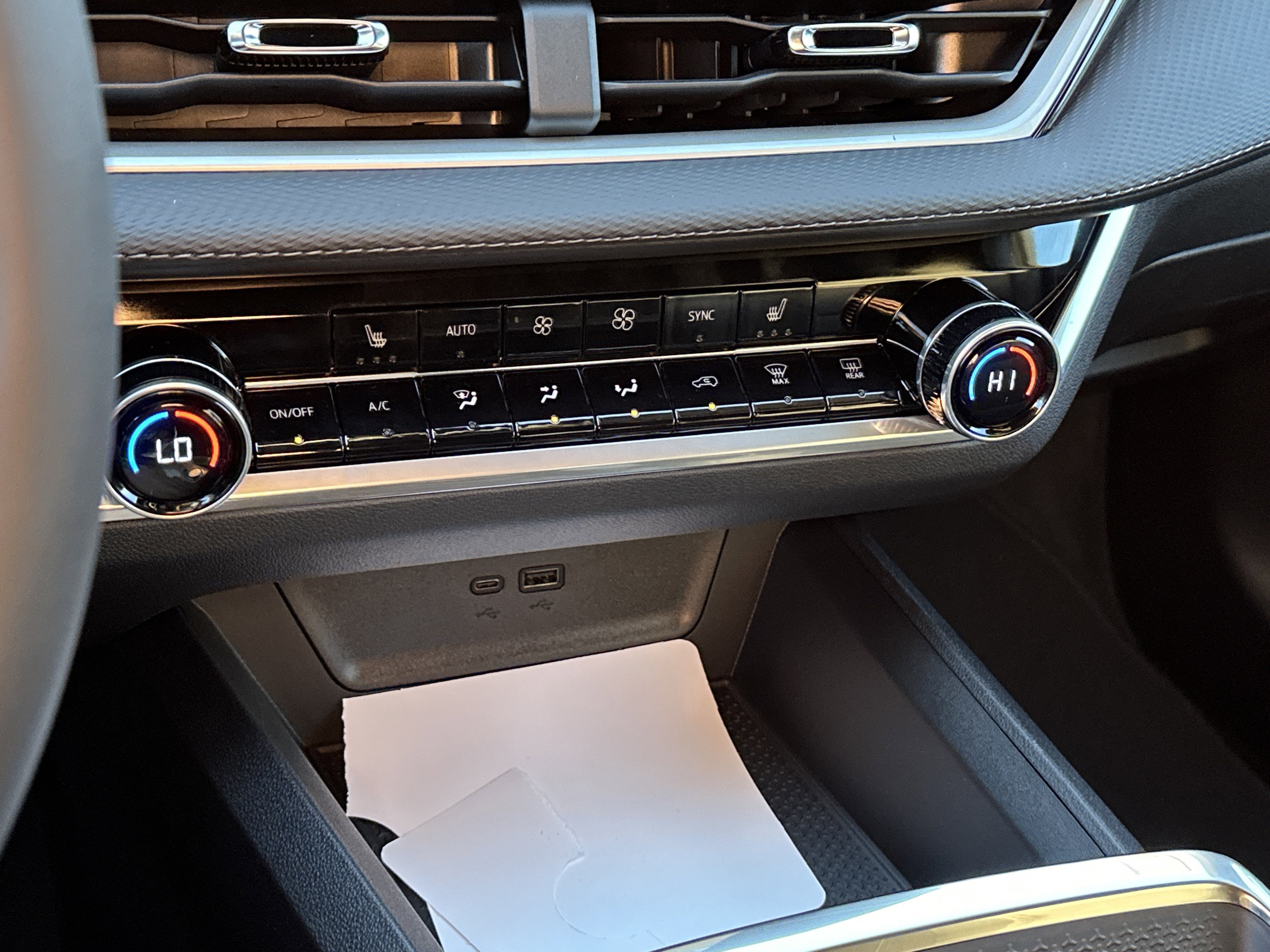 New 2026 Chevrolet Equinox LT w/ Convenience Package II image 16