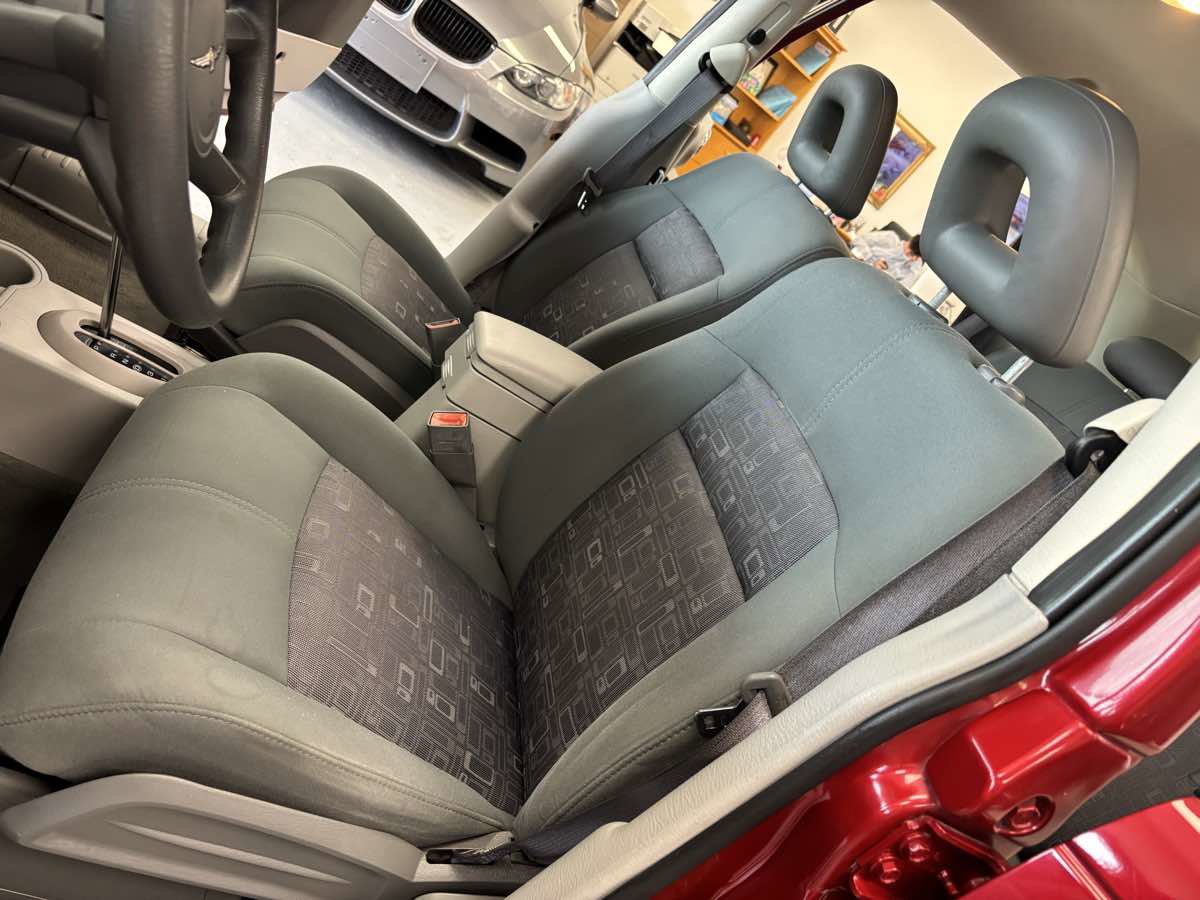 Used 2006 Chrysler PT Cruiser FWD image 19