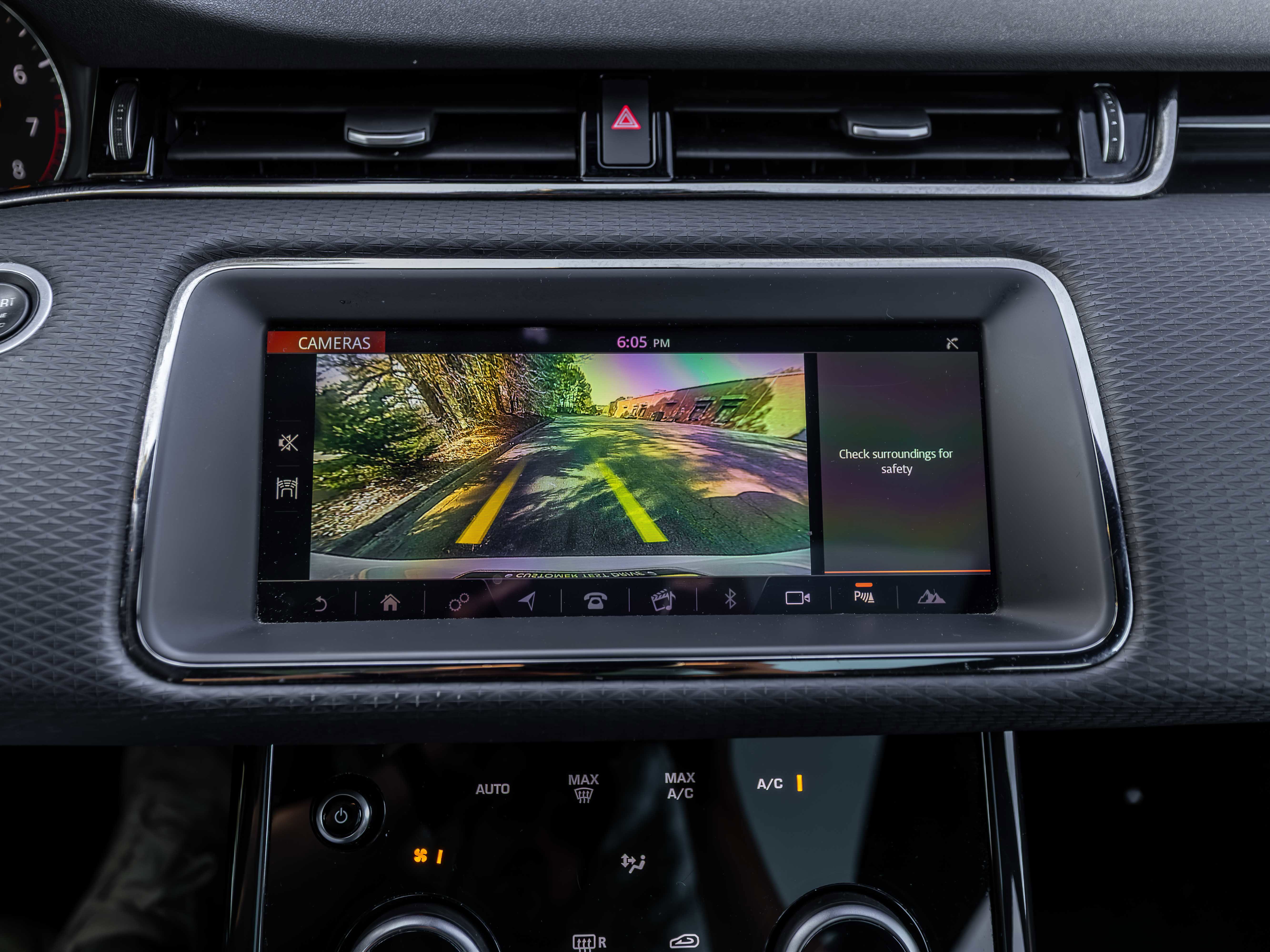 Used 2020 Land Rover Range Rover Evoque R-Dynamic S AWD/4WD image 11