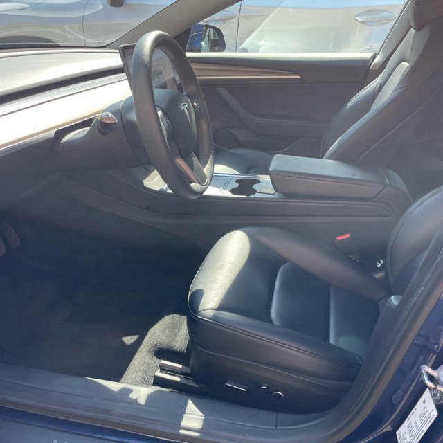 Used 2022 Tesla Model 3 Long Range AWD/4WD image 7
