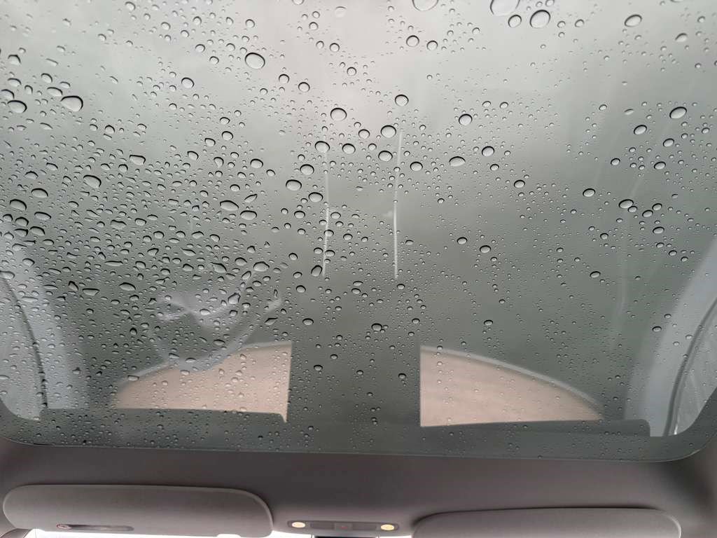 Used 2021 Tesla Model Y Long Range image 24