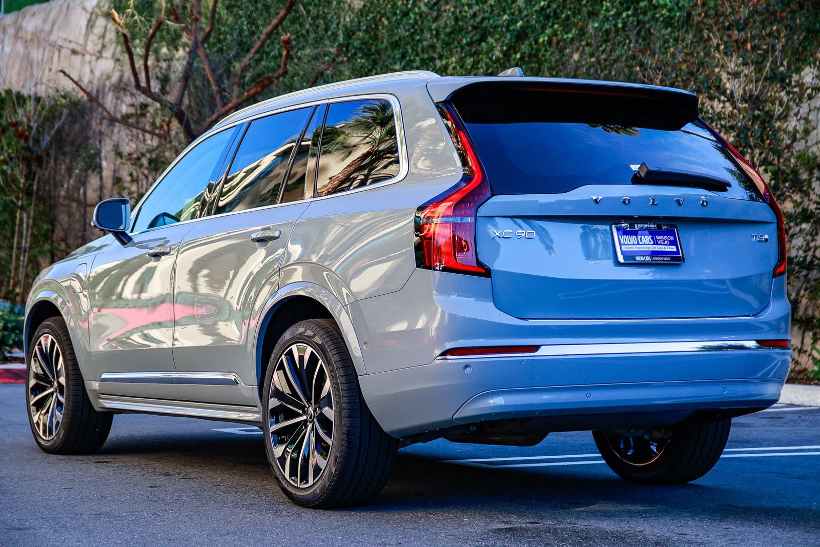 New 2026 Volvo XC90 T8 Ultra w/ Protection Package Premier AWD/4WD image 4