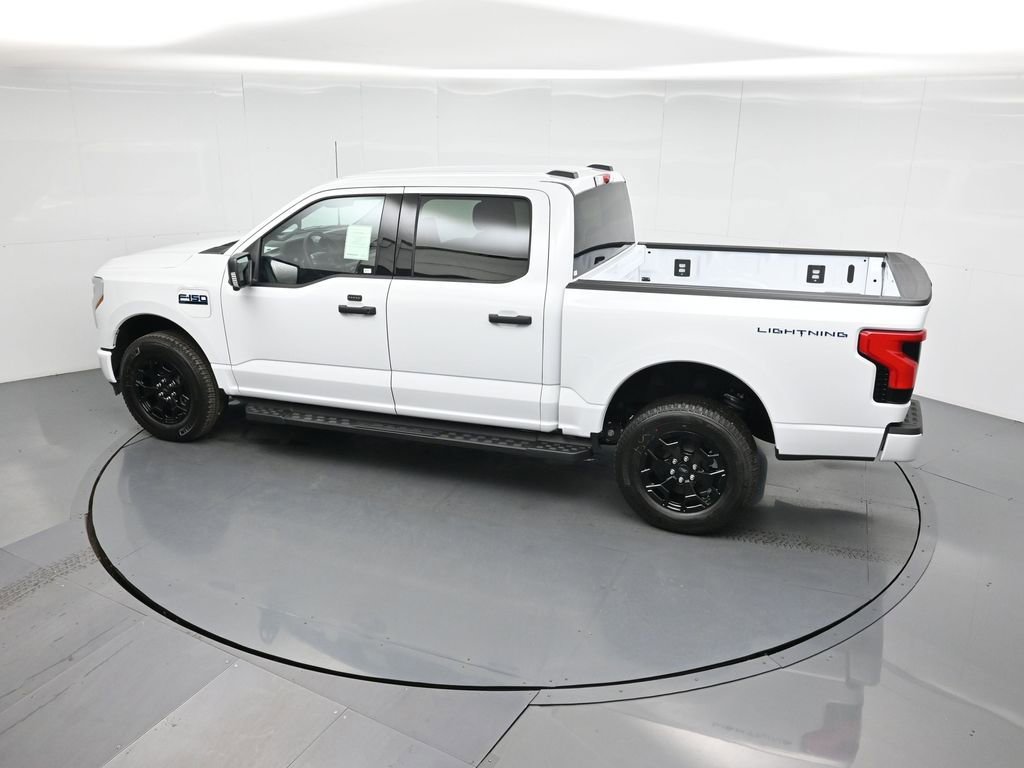 New 2025 Ford F150 Lightning XLT image 43