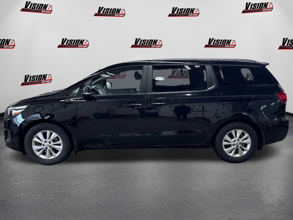 Used 2015 Kia Sedona LX w/ LX Convenience Package image 8