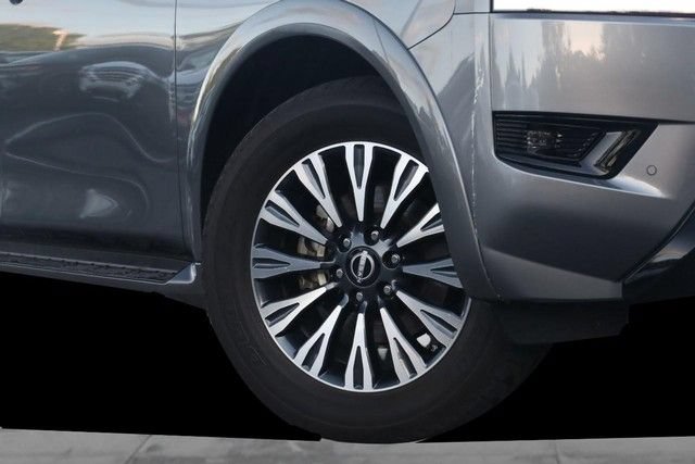 Certified 2024 Nissan Armada SL w/ Midnight Edition Package AWD/4WD image 3