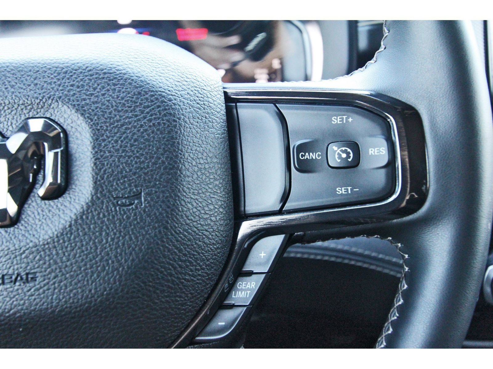 Used 2024 RAM 1500 Limited w/ Body Color Bumper Group image 19