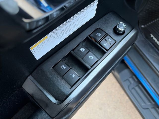 Used 2017 Toyota Tacoma TRD Off-Road w/ Tow Package (A/T) image 24