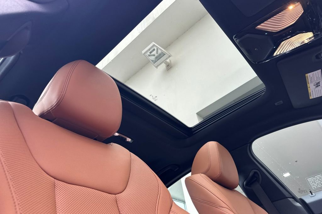 Used 2023 BMW i4 eDrive40 w/ Premium Package image 17