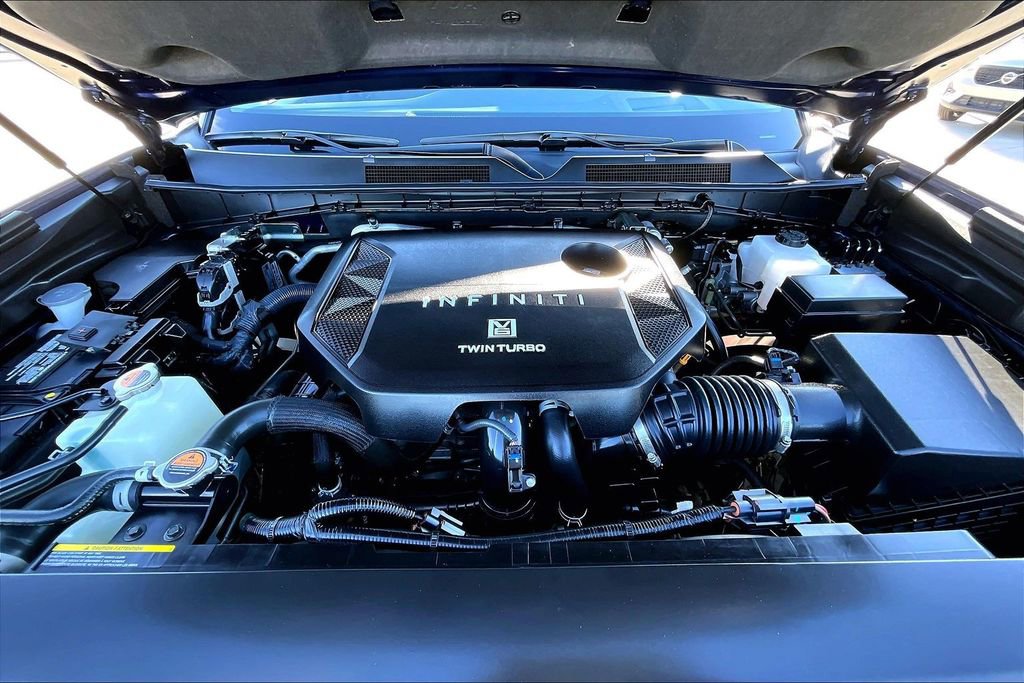 Certified 2025 INFINITI QX80 Luxe image 11