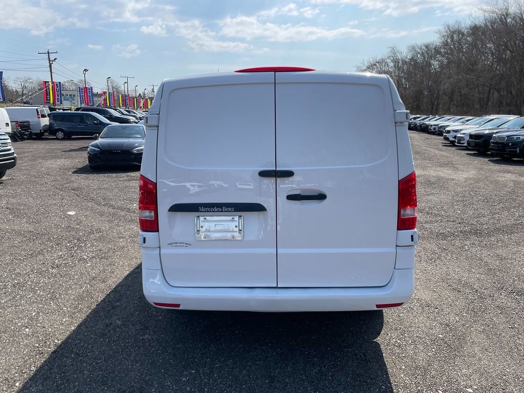 Used 2017 Mercedes-Benz Metris image 6