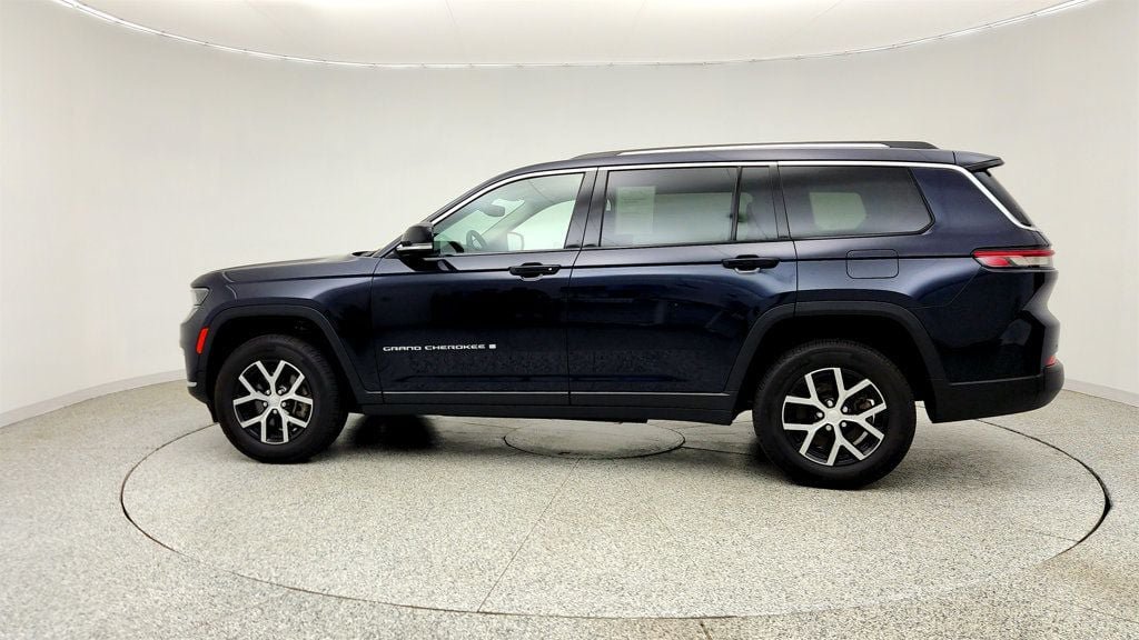 Used 2023 Jeep Grand Cherokee L Limited AWD/4WD image 8