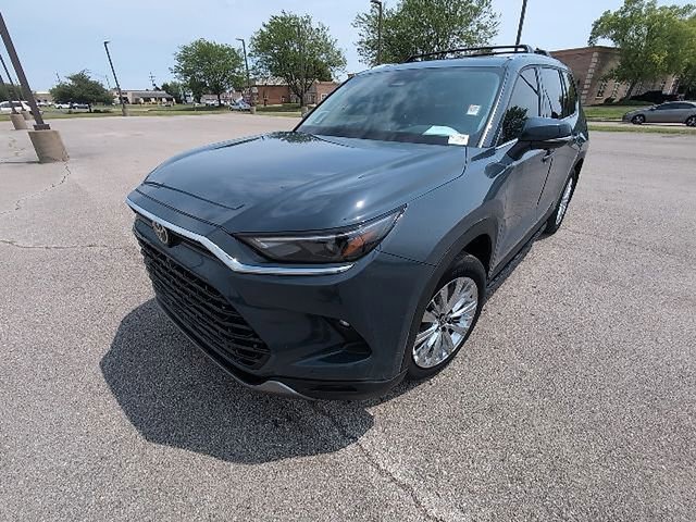 Used 2025 Toyota Grand Highlander AWD image 14