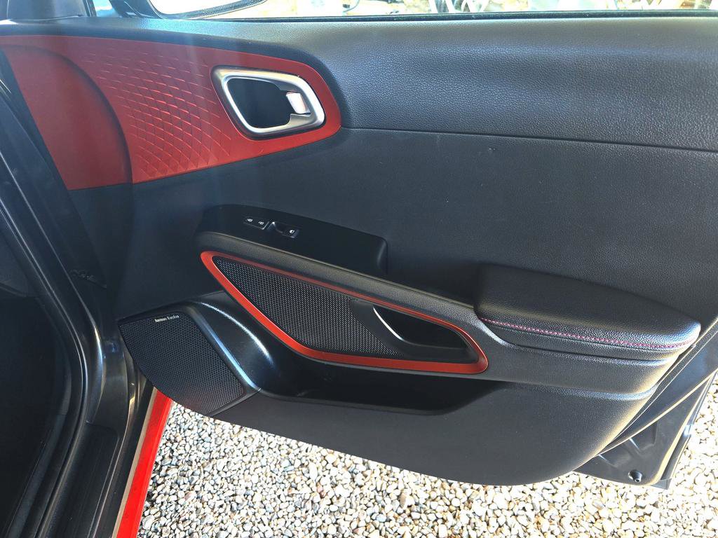 Used 2021 Kia Soul Turbo FWD image 26