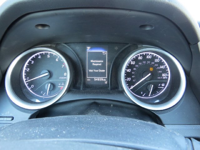 Used 2021 Toyota Camry LE FWD image 12
