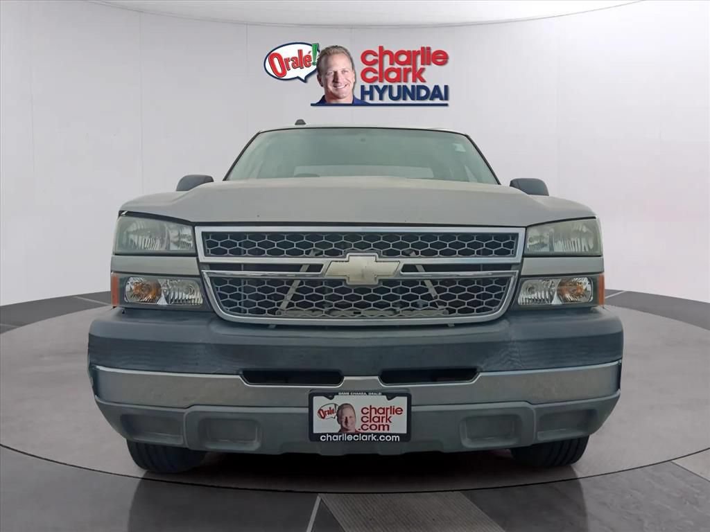 Used 2005 Chevrolet Silverado 2500 LS RWD image 6
