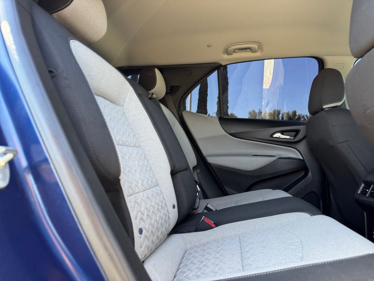 Used 2022 Chevrolet Equinox LT AWD/4WD image 18