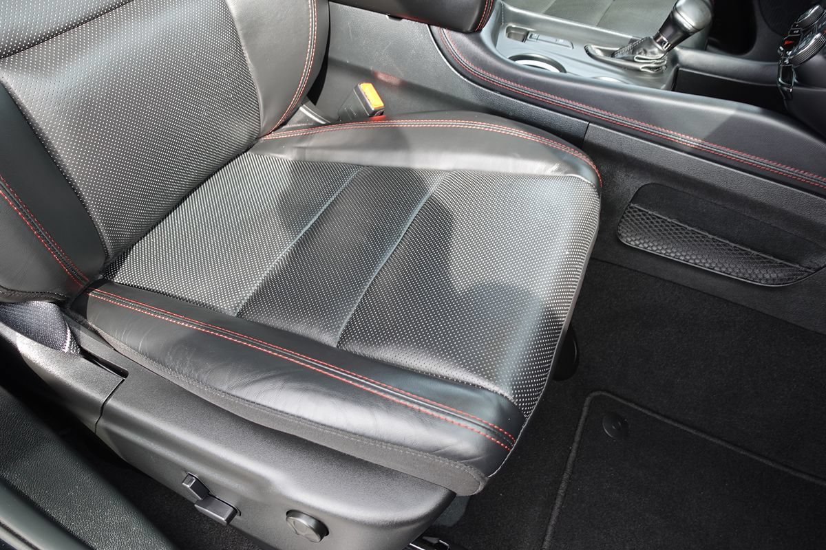 Used 2025 Dodge Durango R/T w/ Blacktop Package AWD/4WD image 32