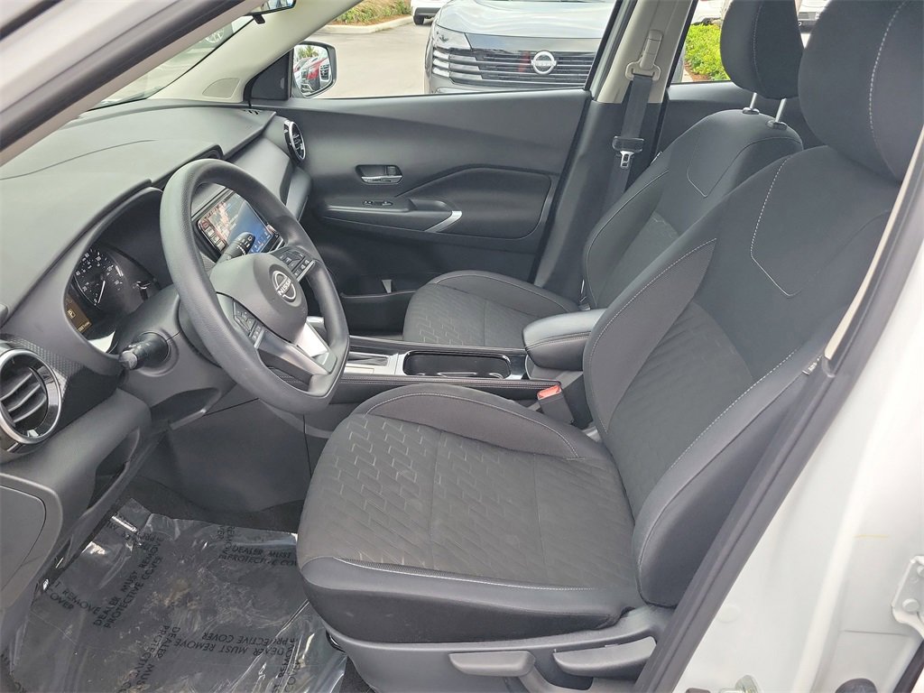 Certified 2023 Nissan Kicks SV image 14