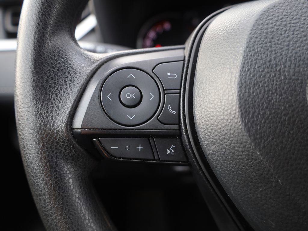 Used 2024 Toyota RAV4 LE image 39