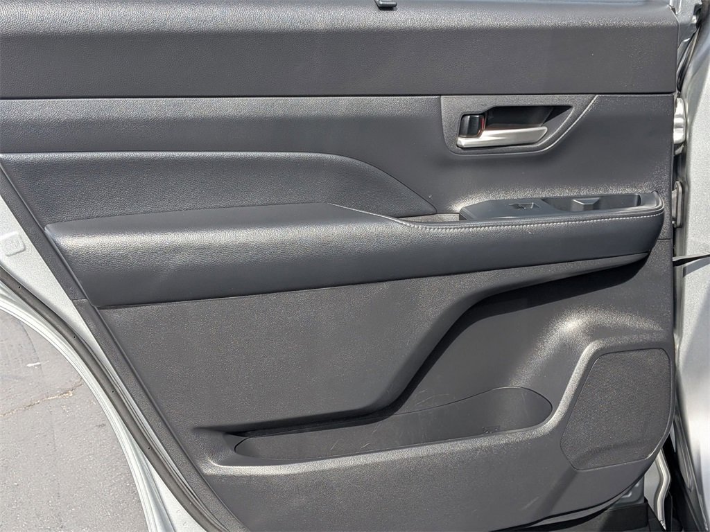 Used 2025 Toyota Grand Highlander AWD image 25