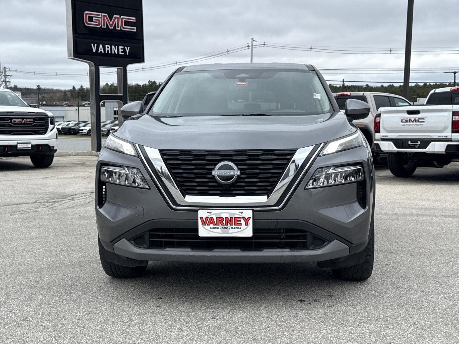 Used 2023 Nissan Rogue SV AWD/4WD image 2