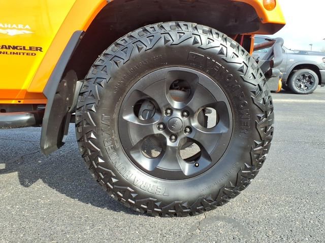 Used 2012 Jeep Wrangler Unlimited Sahara AWD/4WD image 9