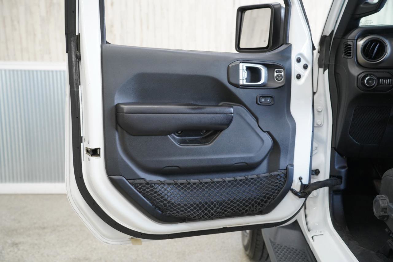 Used 2018 Jeep Wrangler Unlimited Sport S image 29