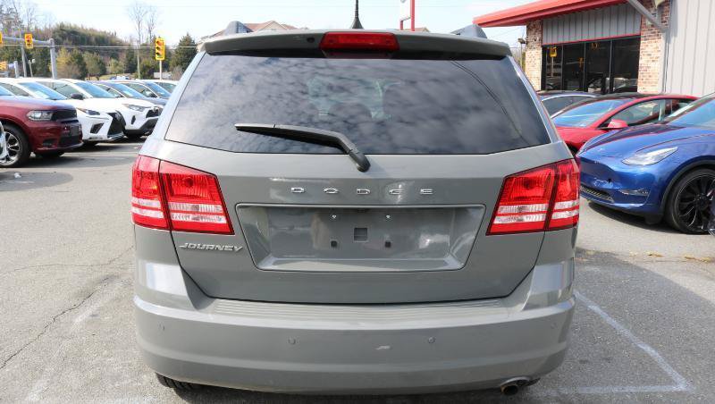 Used 2020 Dodge Journey SE w/ SE Popular Equipment Group FWD image 6