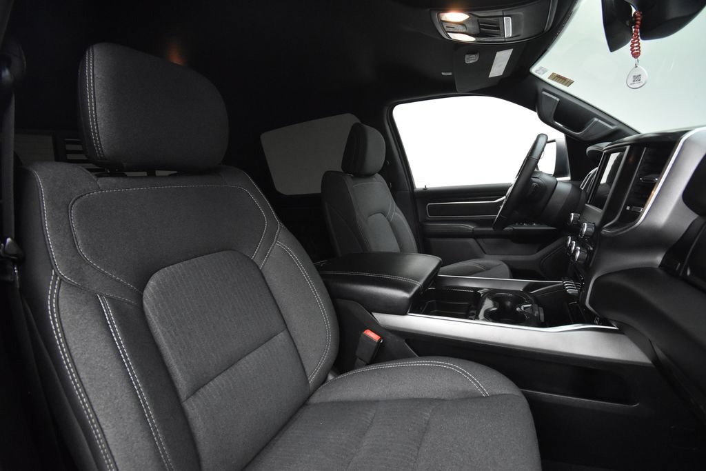 Used 2019 RAM 1500 Big Horn AWD/4WD image 14