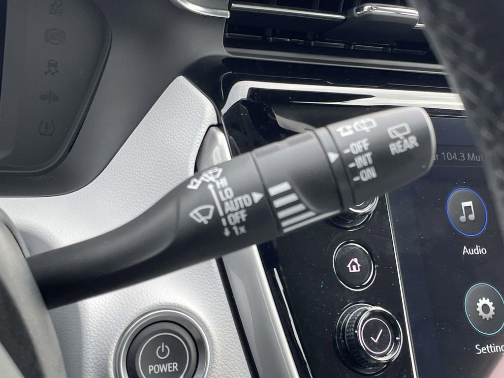 Used 2023 Chevrolet Bolt EUV Premier w/ Super Cruise Package image 13