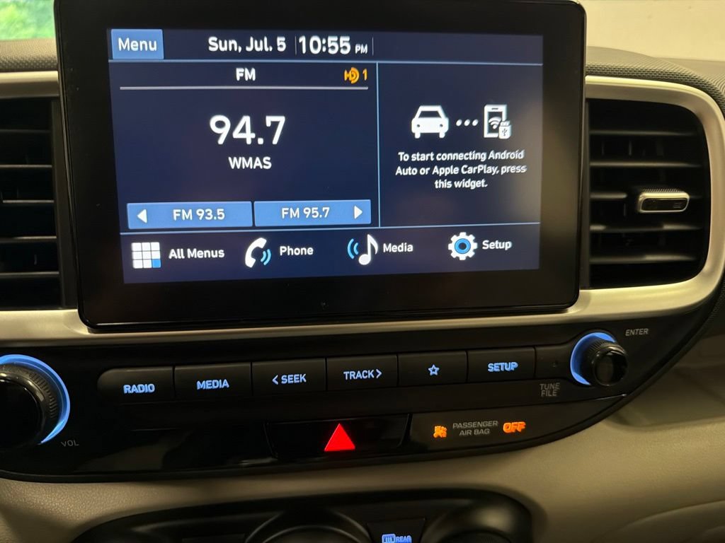 Used 2023 Hyundai Venue SEL FWD image 23