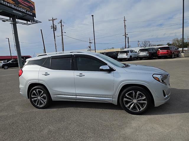 Used 2019 GMC Terrain Denali w/ Advanced Safety Package image 6