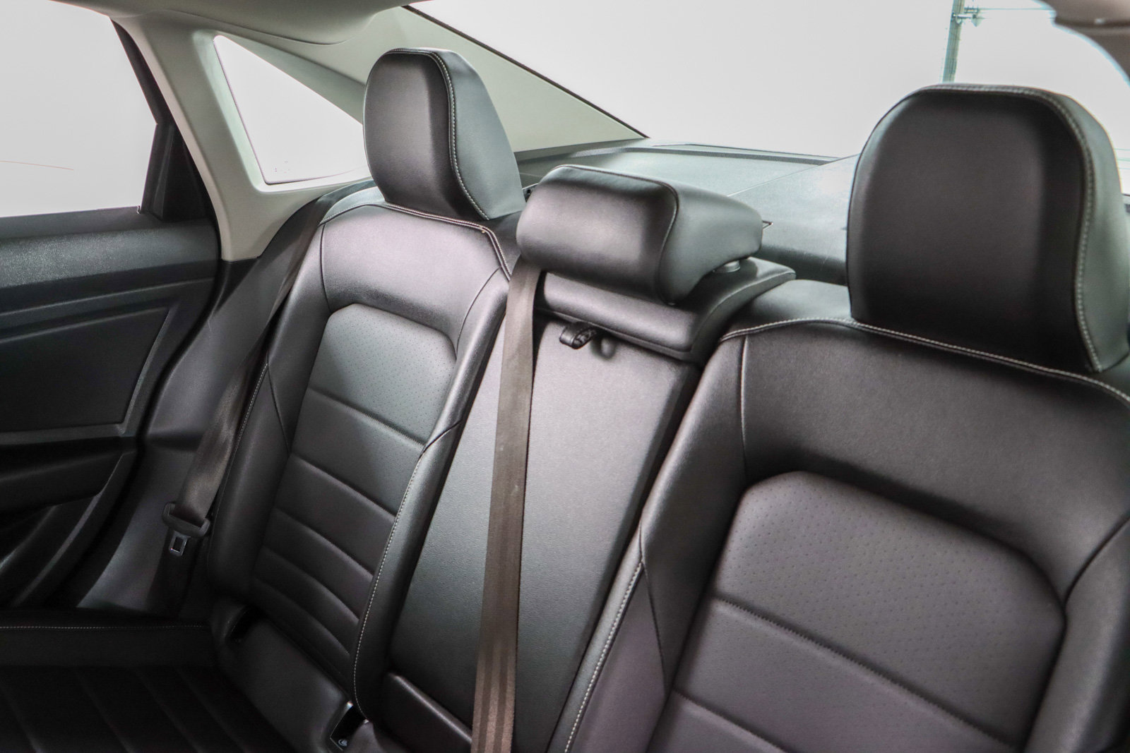 Used 2024 Volkswagen Jetta SE image 25