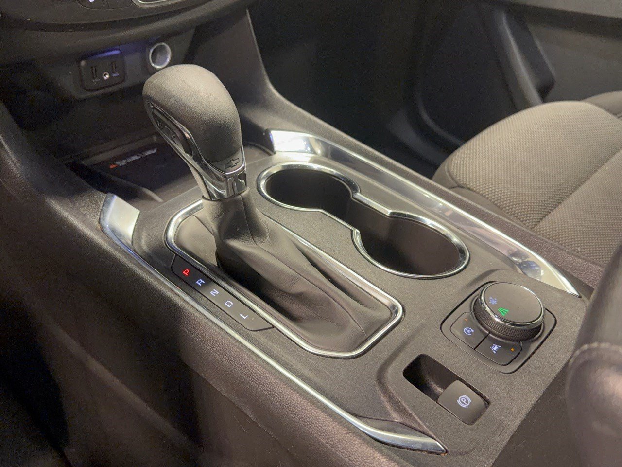 Used 2023 Chevrolet Traverse LT FWD image 21
