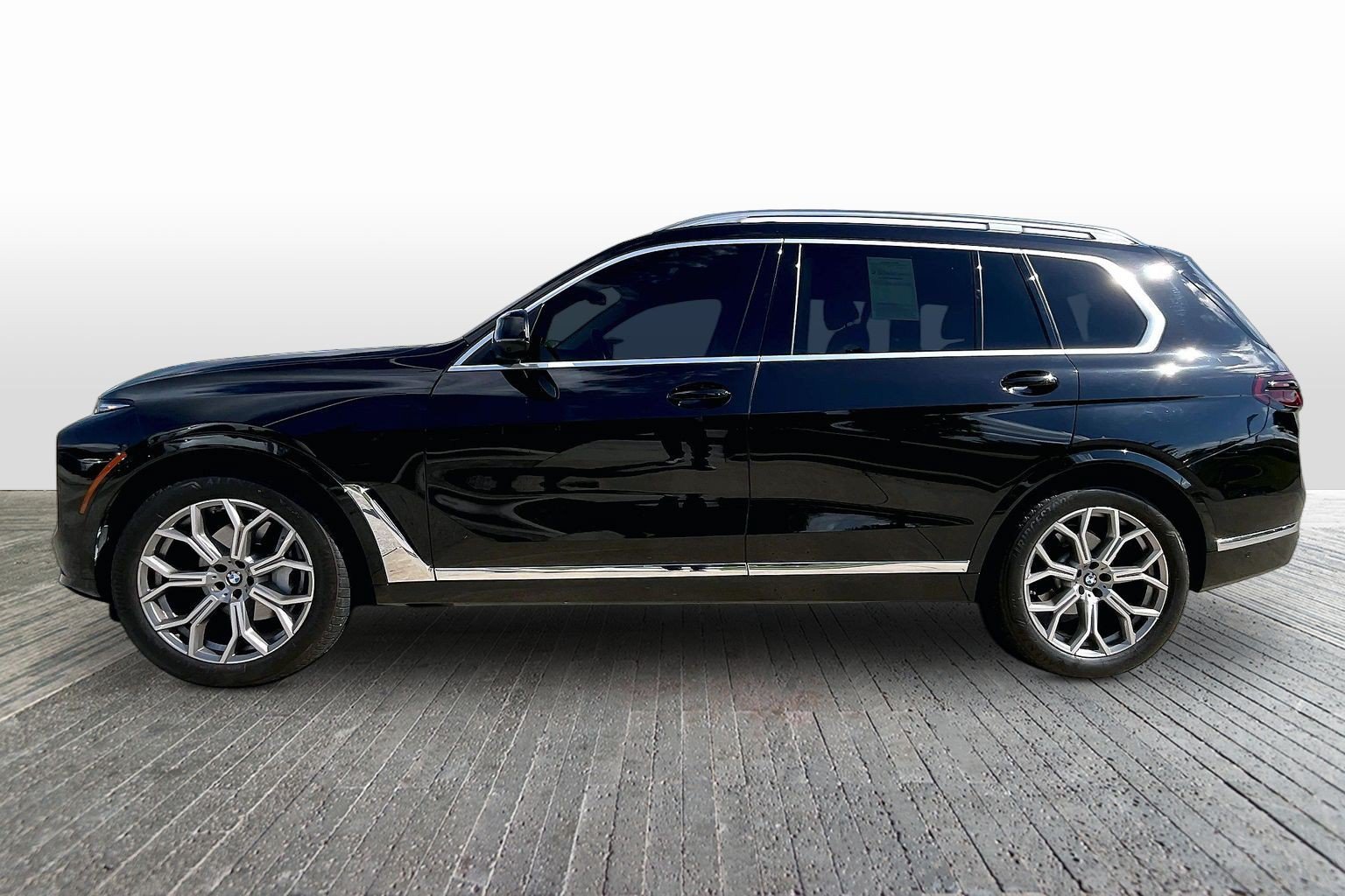 Used 2023 BMW X7 xDrive40i w/ Premium Package AWD/4WD image 4