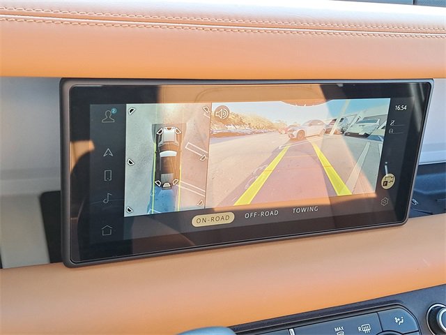 Used 2024 Land Rover Defender 110 S image 28