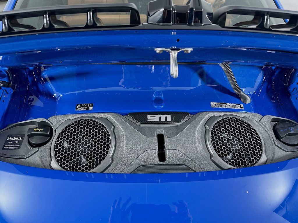 Certified 2025 Porsche 911 Carrera GTS RWD image 29