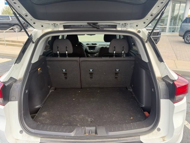 Used 2023 Chevrolet TrailBlazer LT FWD image 24
