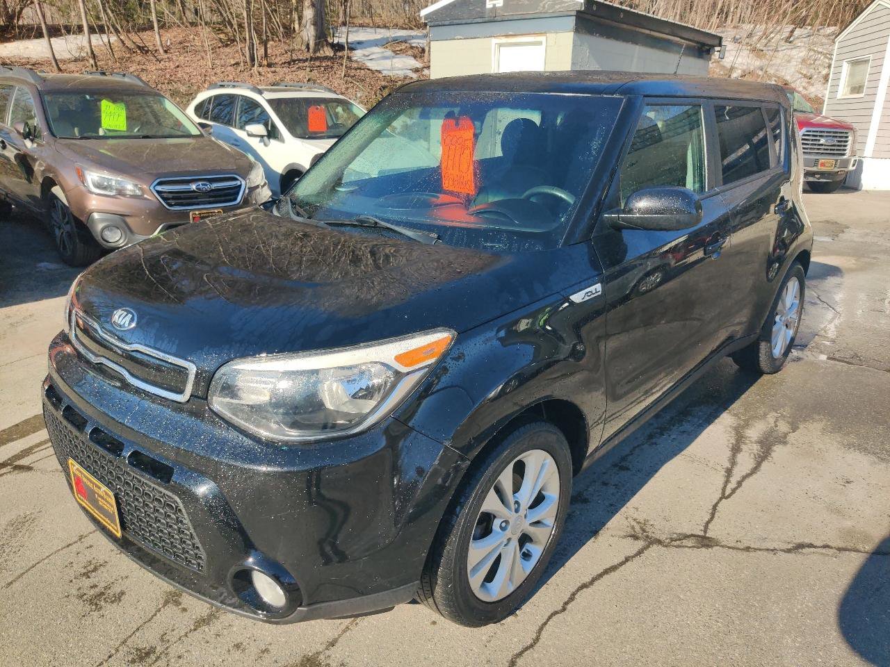 Used 2016 Kia Soul + image 2