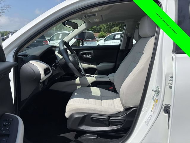 Used 2023 Honda HR-V LX image 3