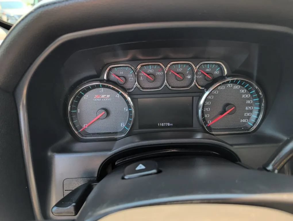 Used 2018 Chevrolet Silverado 1500 LT w/ All Star Edition AWD/4WD image 18