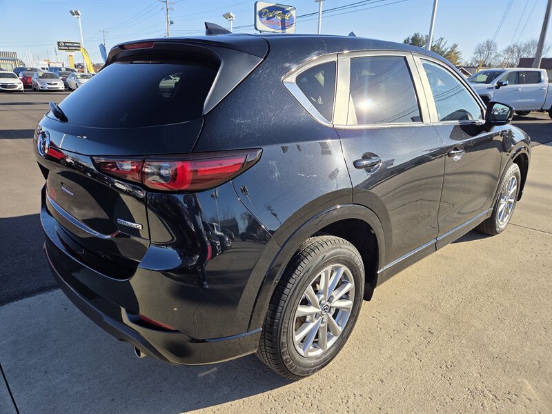 Used 2024 MAZDA CX-5 AWD 2.5 S w/ Select Package image 3