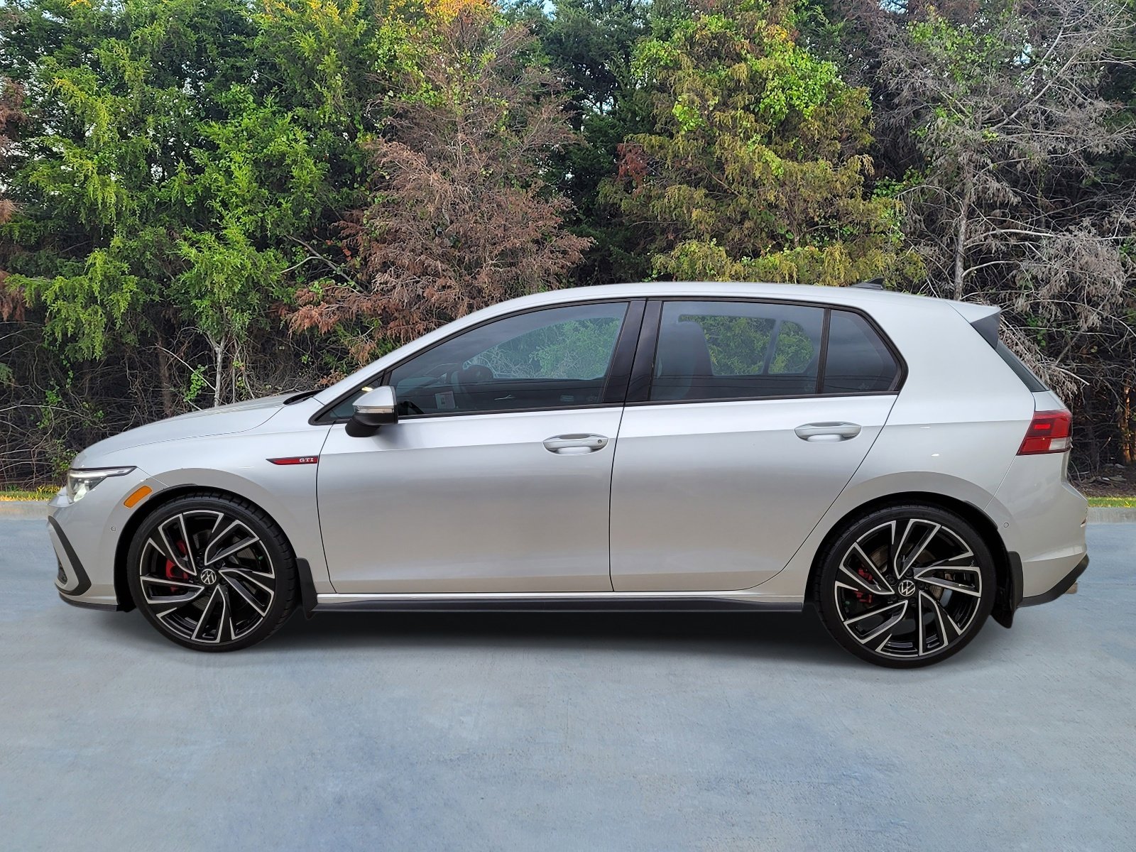 Used 2022 Volkswagen GTI Autobahn image 21