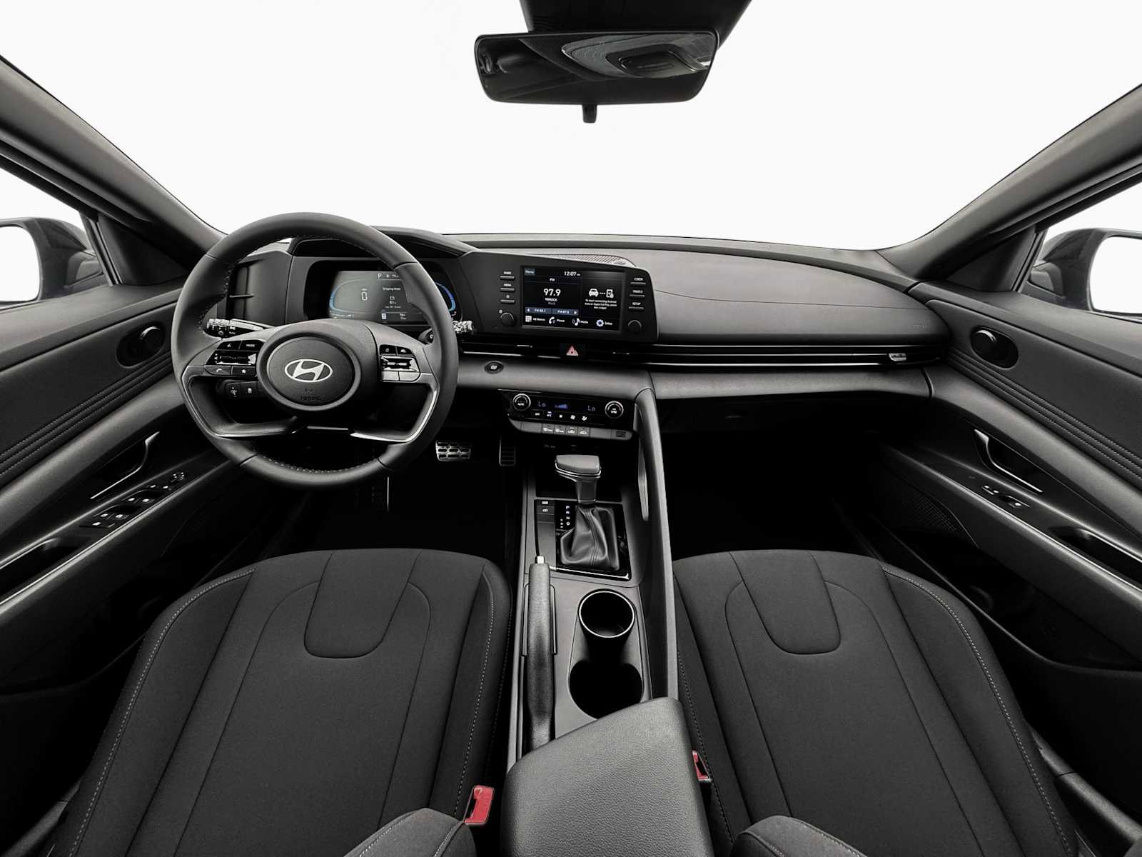 Certified 2025 Hyundai Elantra Sport image 25