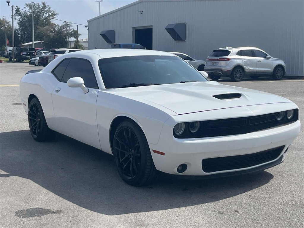 Used 2021 Dodge Challenger R/T w/ Plus Package image 8